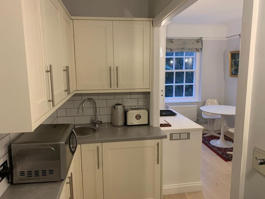 South Kensington Studio Лондон Экстерьер фото